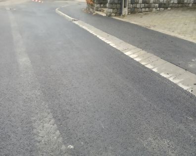 Aszfalt burkolatú útépítések