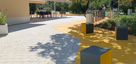 Díszburkolat építése